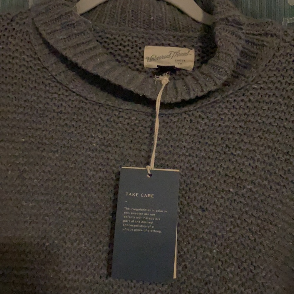Gray Turtle neck - Picture 3 of 4